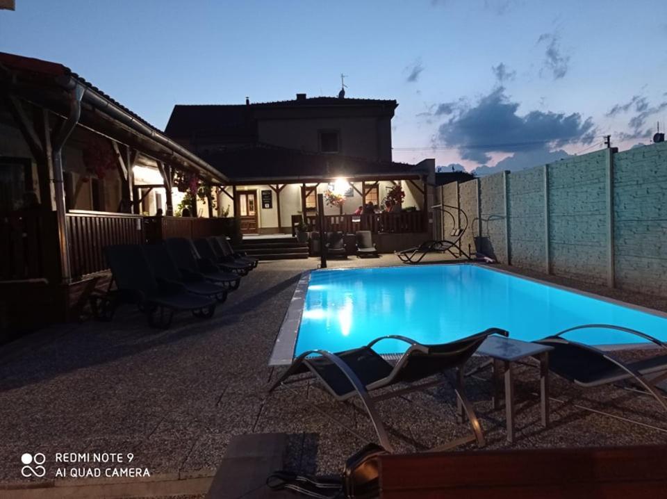 Penzion Zajecak Zaječí Bagian luar foto