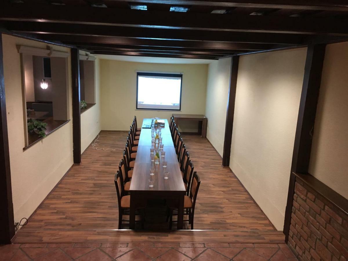 Penzion Zajecak Zaječí Bagian luar foto